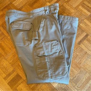 Duluth Trading Co Flex Fire Hose Cargo Pants